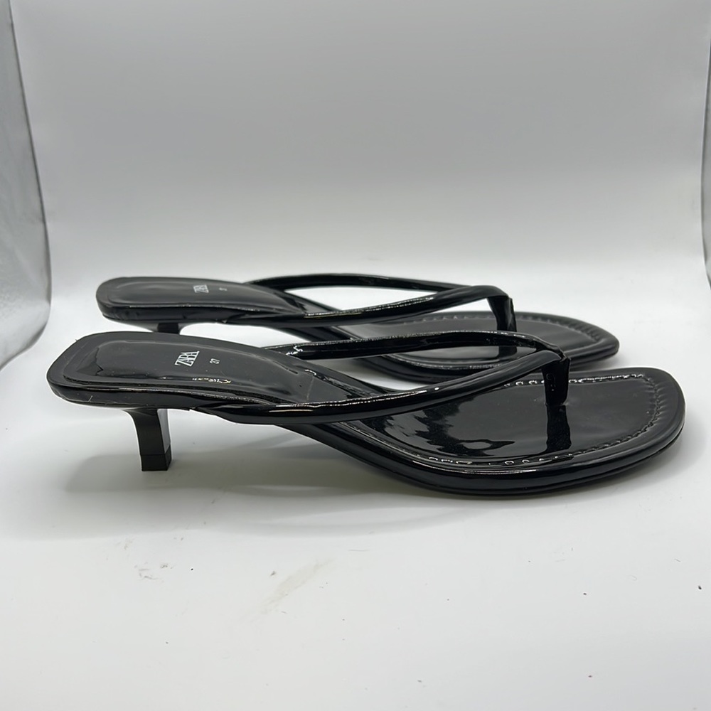 ZARA Black Slip-On Kitten Heel Sandals – Size 6.5